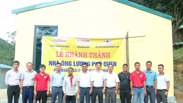 VietnamFinance Foundation bàn giao Nhà tình thương tại huyện Kỳ Sơn - Nghệ An