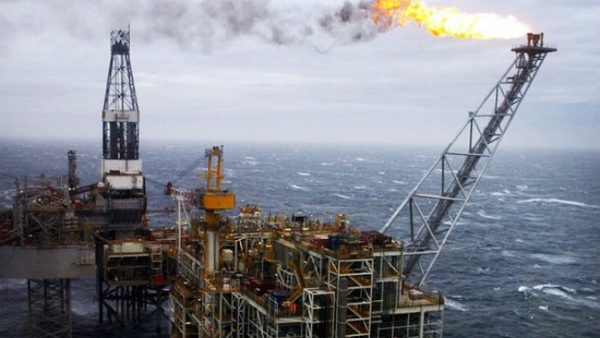 Mỹ bỏ lệnh cấm xuất khẩu dầu thô sau gần 40 năm