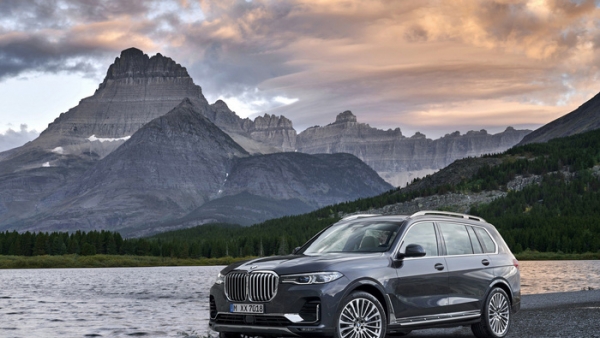 BMW X7 2019 ra mắt: To như Cadillac Escalade, sang trọng ngang Rolls-Royce