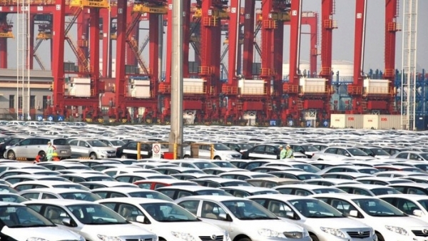 Gần 4.000 ô tô nhập khẩu về Việt Nam trong tuần qua