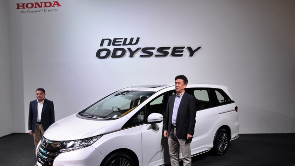 'Ế ẩm', Honda Odyssey 2018 vội nâng cấp
