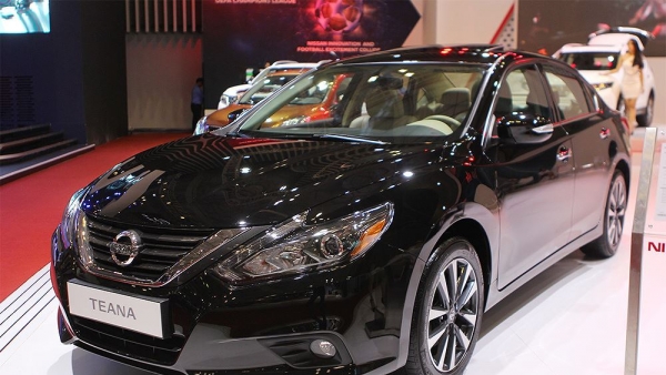 Nissan Teana giảm giá hơn 100 triệu đồng, quyết đấu Toyota Camry