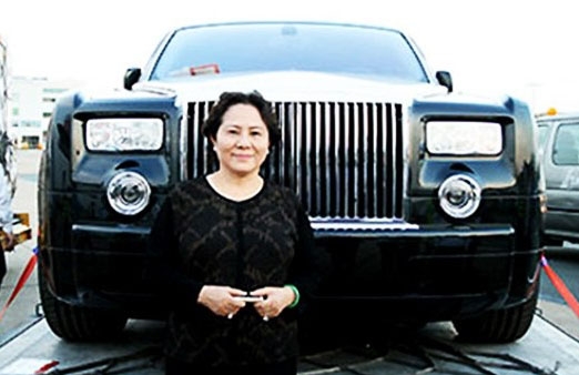 Rolls-Royce Phantom biển số 77L-7777 của bà Dương Thị Bạch Diệp 'khủng' cỡ nào?