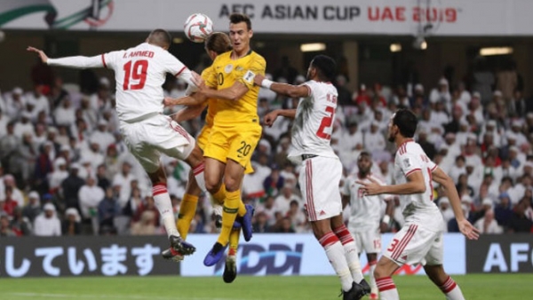 UAE chơi trội, mua hết vé không cho cổ động viên Qatar xem bán kết Asian Cup 2019
