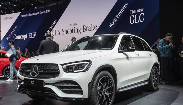 Chuyển sang nhập khẩu khiến giá tăng cao, liệu Mercedes-Benz GLC 300 2020 có đủ hấp dẫn?