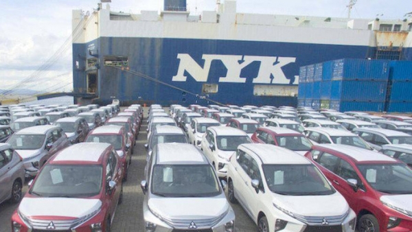 Thị trường nhập khẩu ô tô giảm mạnh trong 'tháng cô hồn'