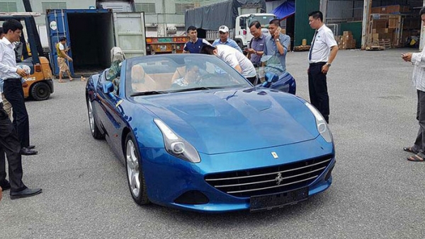 Hải quan Hải Phòng bán đấu giá siêu xe thể thao Ferrari, khởi điểm 1,3 tỷ đồng