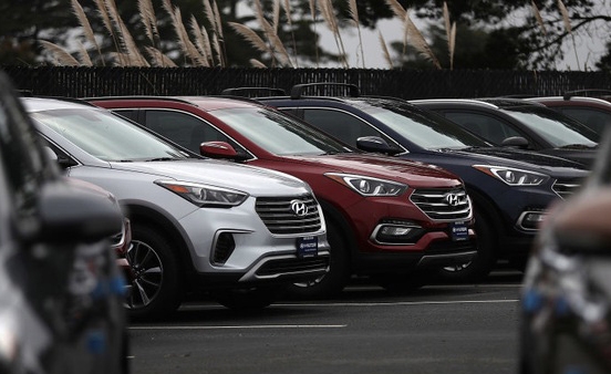 Tiềm ẩn nguy cơ tự bốc cháy, Hyundai và Kia triệu hồi gần 500.000 xe tại Mỹ