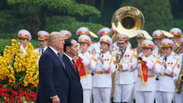 Hình ảnh Lễ đón chính thức Tổng thống Mỹ Donald Trump tại Phủ Chủ tịch