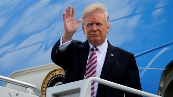Ấn tượng 3 lần Tổng thống Mỹ Donald Trump vẫy tay chào Việt Nam