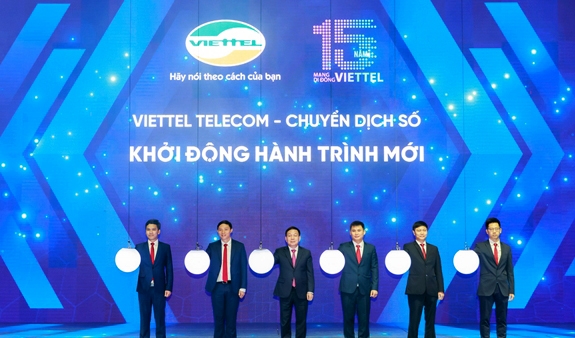 CEO Viettel Telecom: 'Chúng tôi sẽ đưa smartphone tới 100% người dân Việt Nam'