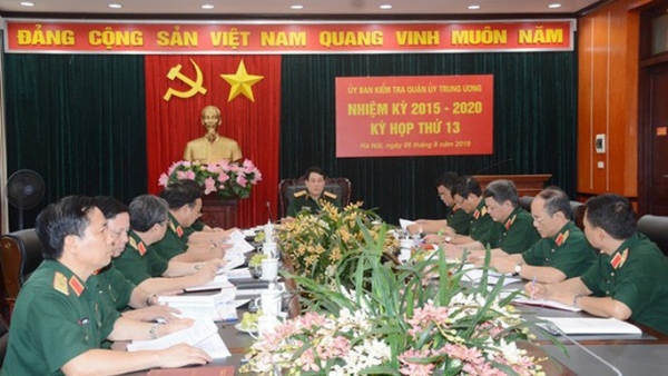 Ủy ban Kiểm tra Quân ủy Trung ương tước danh hiệu quân nhân của 7 đảng viên, giáng quân hàm 2 người