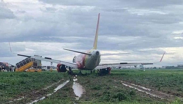 Cục Hàng không nói gì về sự cố máy bay trượt khỏi đường băng Tân Sơn Nhất?