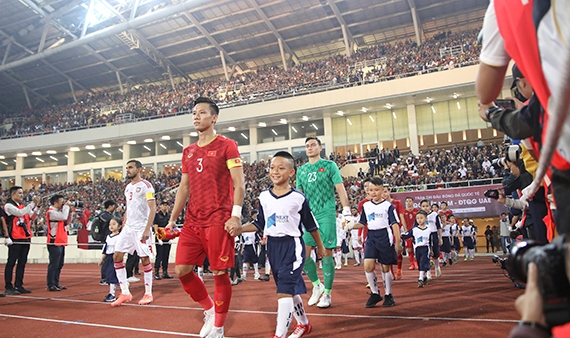 Khán giả vào sân Mỹ Đình xem tuyển Việt Nam thi đấu cần đáp ứng điều kiện gì?
