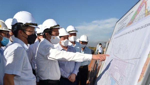 Phó thủ tướng kiểm tra sân bay Long Thành: 'Công trình này không cho phép chậm nữa'