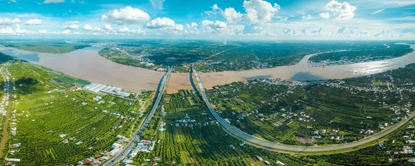 Cầu Mỹ Thuận 2 chính thức hợp long, cao tốc TP.HCM - Cần Thơ sắp thông tuyến