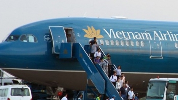 Phi công tố cáo VietnamAirlines khai khống bảng lương