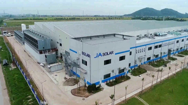 Tập đoàn pin mặt trời lớn nhất thế giới của Trung Quốc rót 658 triệu USD vào Việt Nam