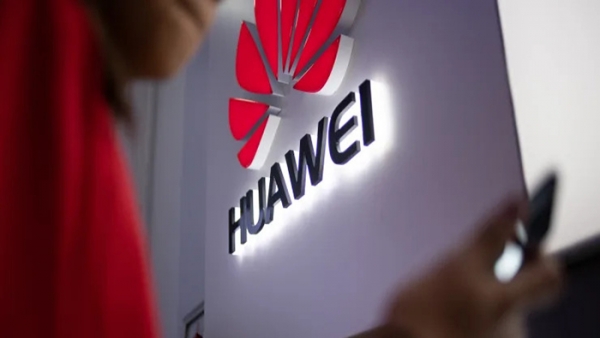 Mỹ - Trung 'đại chiến' công nghệ, Huawei lĩnh thêm 'đòn đau'