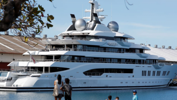 Mỹ muốn rao bán 'siêu du thuyền' 300 triệu USD của tỷ phú Nga