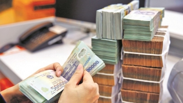 Mỗi người Việt đang ‘gánh’ hơn 36,7 triệu đồng tiền nợ công