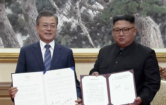 Ông Kim Jong-un nói ‘không’ với vũ khí hạt nhân, bãi thử tên lửa