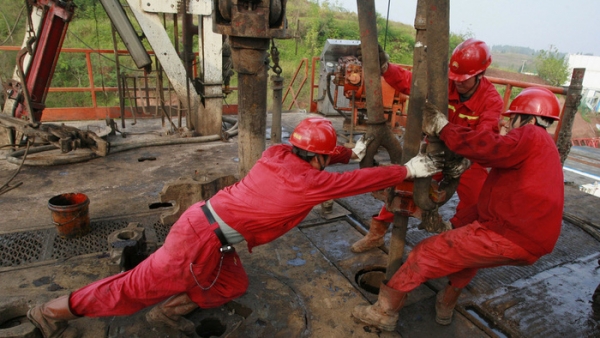 Trung Quốc đào giếng dầu sâu nhất châu Á, ví như 'núi Everest' dưới lòng đất