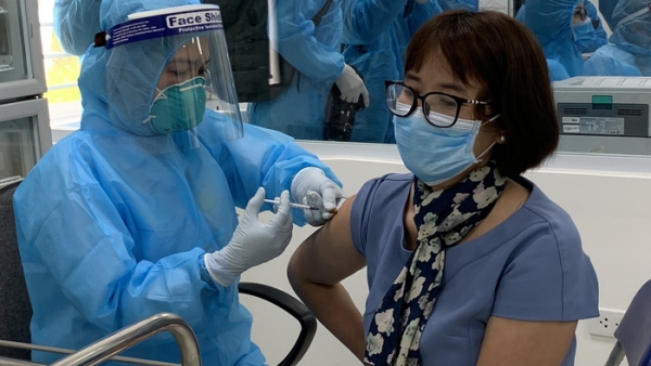 'Doanh nghiệp châu Âu ủng hộ mục tiêu tiêm vaccine Covid-19 cho 75% dân số của Việt Nam'