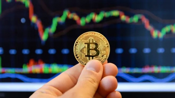 Chuyên gia: Giá Bitcoin có thể lao dốc xuống 14.000 USD trong năm nay