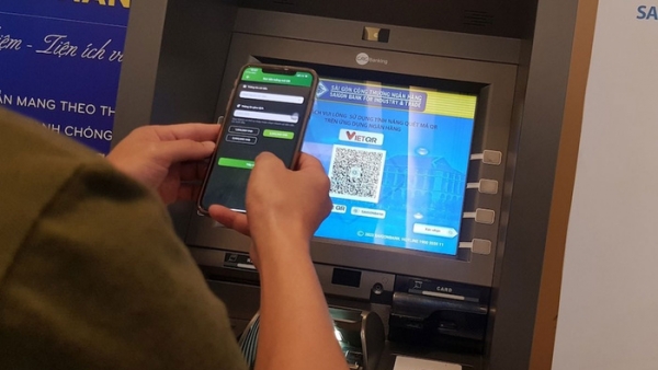 Chính thức được rút tiền liên ngân hàng trên ATM bằng mã QR