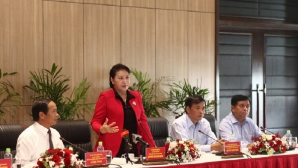 Chủ tịch Quốc hội Nguyễn Thị Kim Ngân thăm Tổ hợp sản xuất ô tô Vinfast