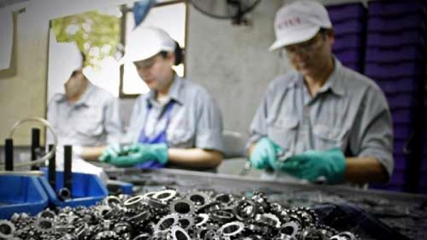 Dịch Covid-19 đã ‘tàn phá’ sản xuất công nghiệp của Việt Nam như thế nào?