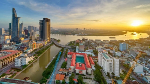 Triển vọng kinh tế Việt Nam 2024: Giữ vững vĩ mô, tạo đà phục hồi