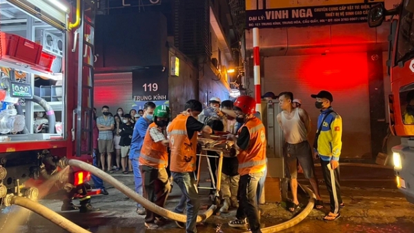 Cháy nhà trọ ở Hà Nội khiến 14 người tử vong