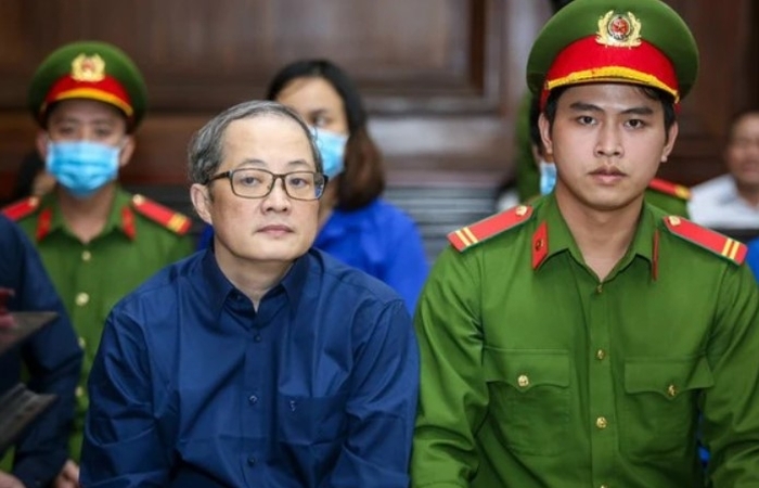 Dính vào Việt Á, cựu Giám đốc Bệnh viện TP. Thủ Đức thêm tội vi phạm đấu thầu