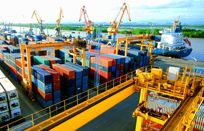 Bộ GTVT: 'Không giảm 30% giá dịch vụ bốc dỡ container cảng biển'