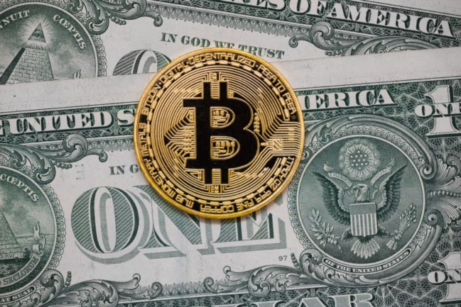 Giá Bitcoin hôm nay 20/10: Goldman Sachs nói Bitcoin không phải 'vàng mới'