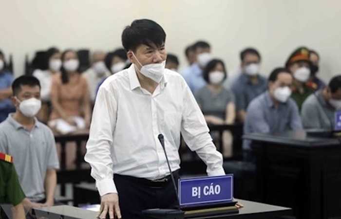 Cựu Thứ trưởng Bộ Y tế Trương Quốc Cường lĩnh án 4 năm tù