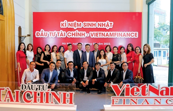 VietnamFinance 8 tuổi: Chặng đường mới, nỗ lực mới