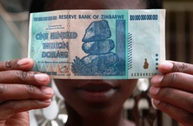 Khủng hoảng tại Zimbabwe, quốc gia từng in tiền mệnh giá 100 tỷ USD