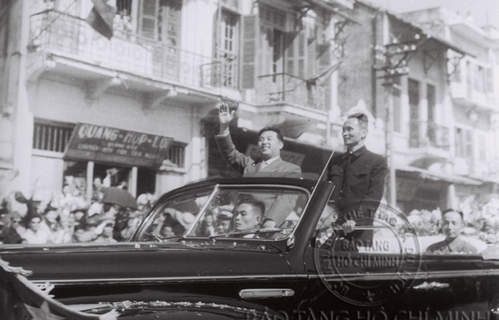 Những hình ảnh đặc biệt của ông Kim Nhật Thành thăm Việt Nam 60 năm trước