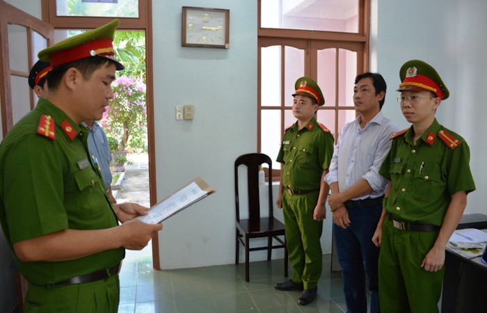 Bắt tạm giam công chức Chi cục Thủy sản Quảng Nam nhận hối lộ