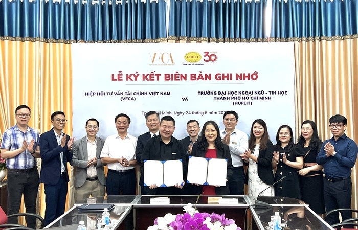 Đại học HUFLIT hợp tác đào tạo cùng Hiệp hội Tư vấn Tài chính Việt Nam (VFCA)