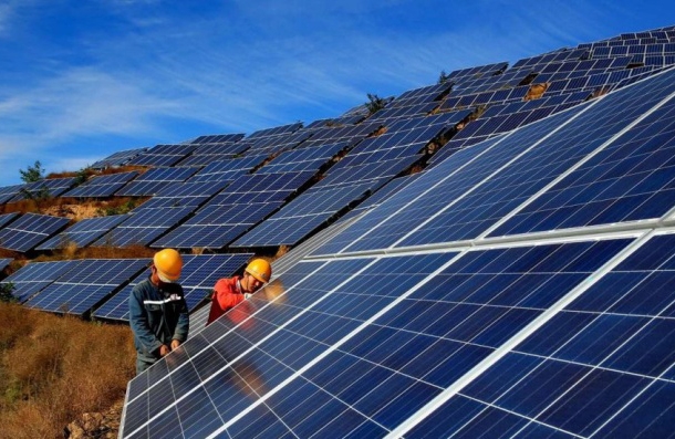 Tạm dừng đề xuất, thỏa thuận dự án điện mặt trời theo giá cố định