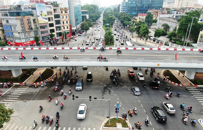 Hà Nội thông xe cầu vượt nút giao giữa đường Hoàng Quốc Việt - Nguyễn Văn Huyên