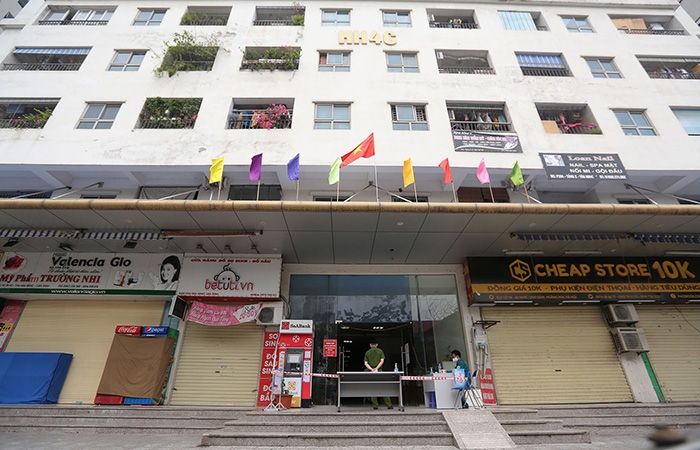 Hà Nội: Phong tỏa một tòa nhà tại Tổ hợp chung cư HH Linh Đàm do có ca nghi nhiễm Covid-19