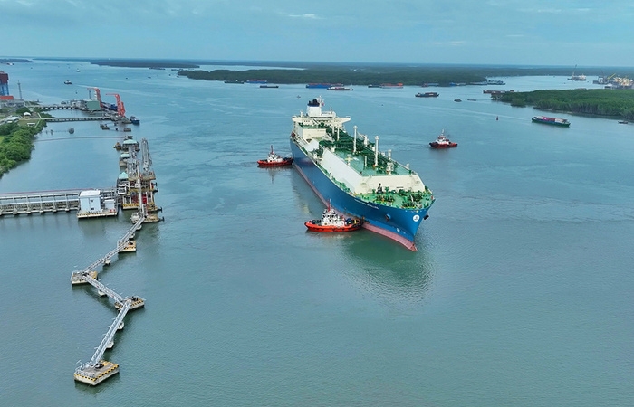 Kho cảng khí đốt LNG lớn nhất Việt Nam đi vào vận hành