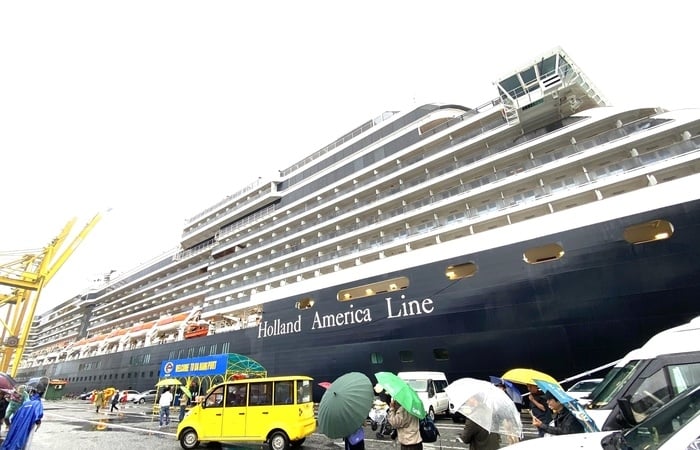 Hình ảnh du thuyền 5 sao Westerdam chở 2.000 du khách đến Đà Nẵng