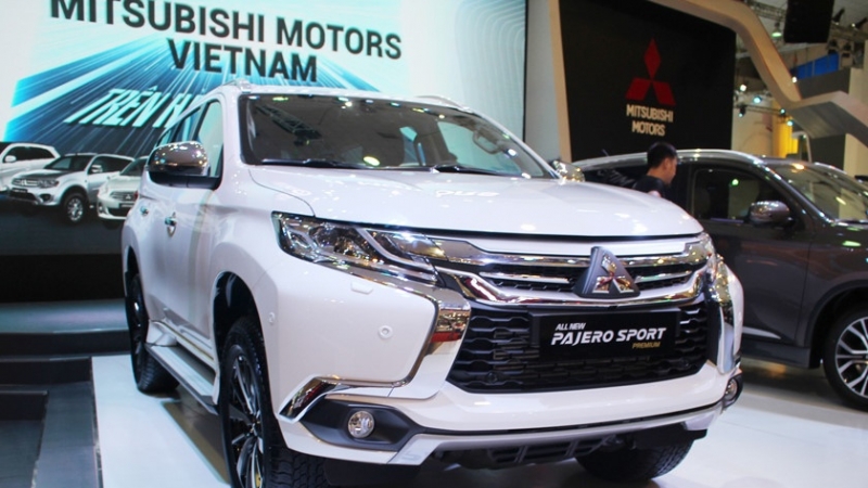 Giá ô tô Mitsubishi mới nhất tháng 4/2018: 'Tân binh' Triton Athlete về nước giá 745 triệu
