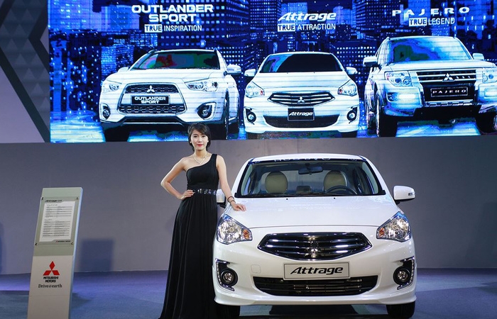 Mitsubishi giảm giá đồng loạt xe nhập khẩu để ‘câu’ khách